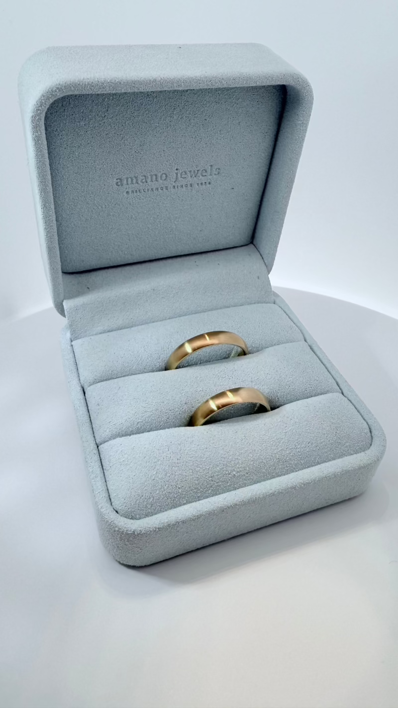 Damen-Ehering 585 Weißgold mit 45 Brillanten | Max Kemper | 4,0 mm breit